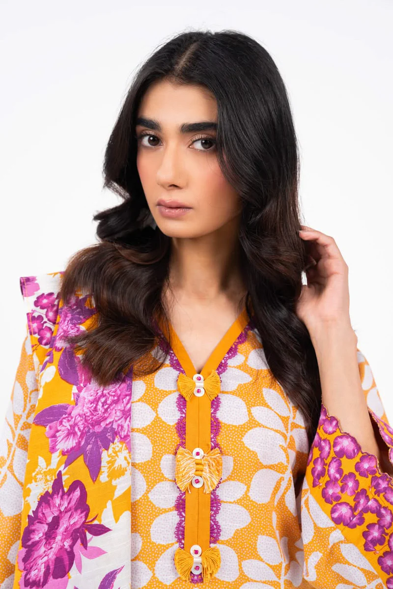 FW_21-24-YELLOW-3_850c48df-6113-4b24-8016-e4324539fc01